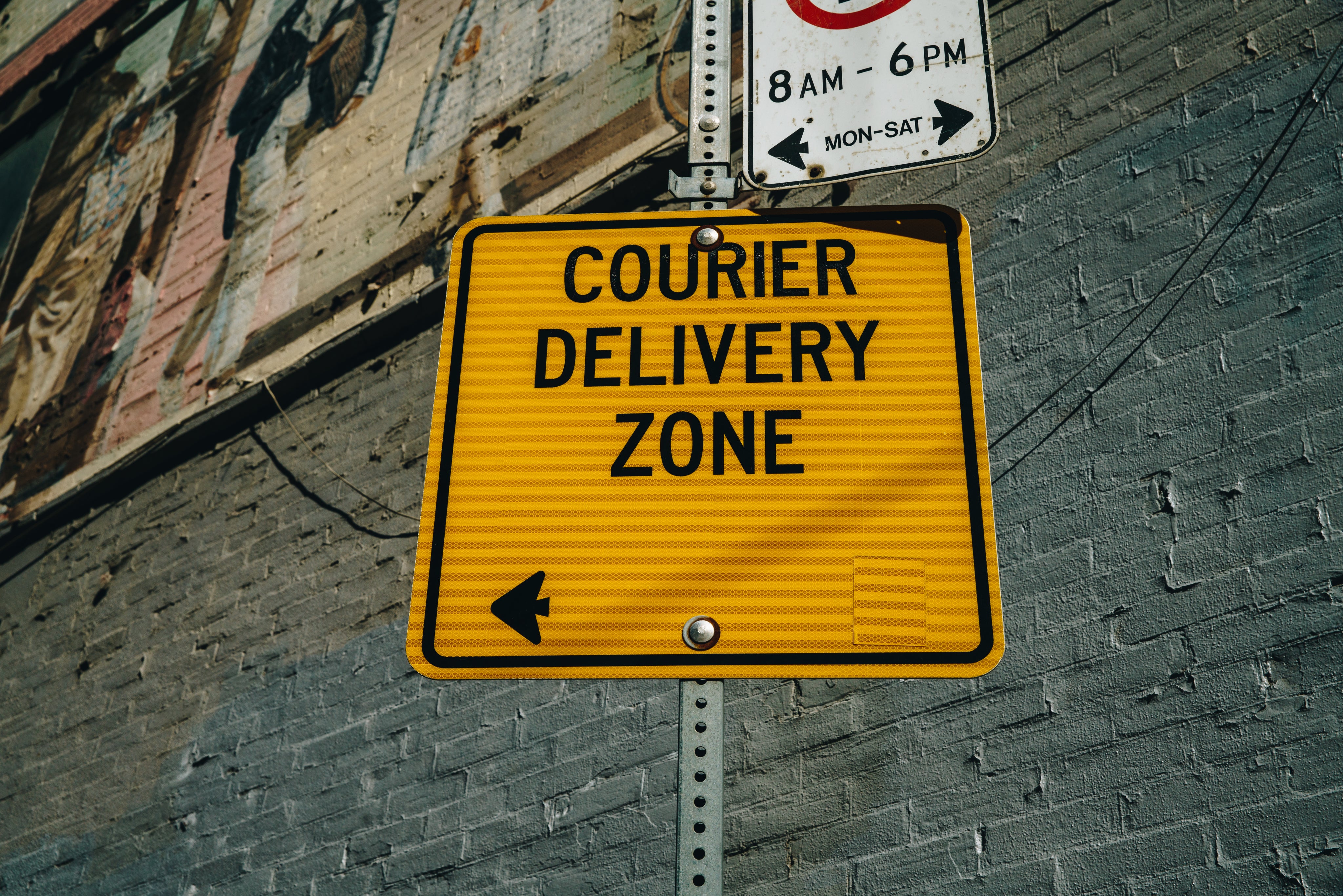 courier-delivery-zone-sign.jpg